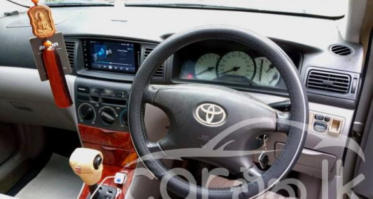 TOYOTA COROLLA 121 2000