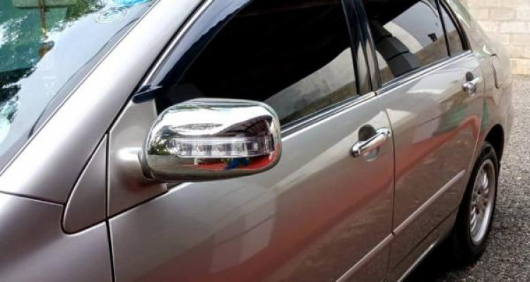 TOYOTA COROLLA 121 2000