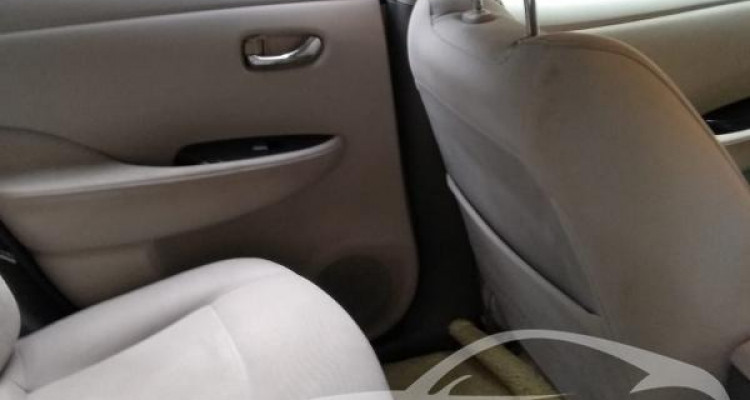 NISSAN LEAF 2012