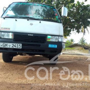 NISSAN CARAVAN 1997