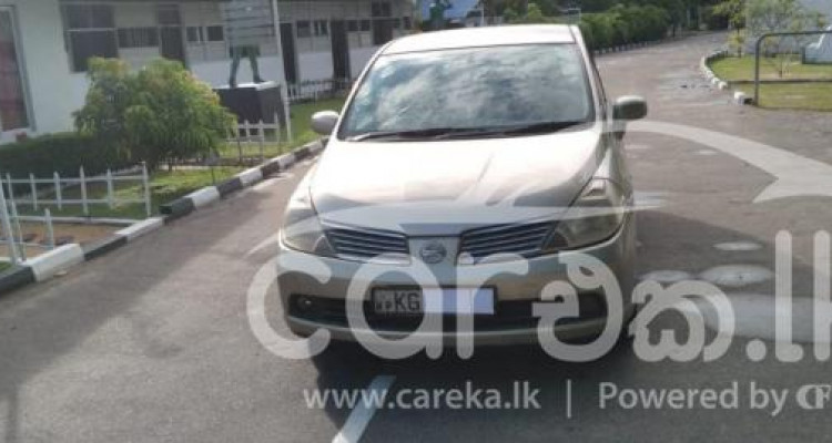 NISSAN TIIDA 2008