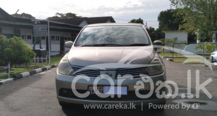 NISSAN TIIDA 2008
