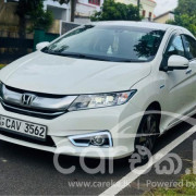 HONDA GRACE 2017