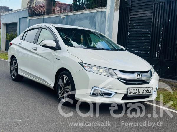 HONDA GRACE 2017