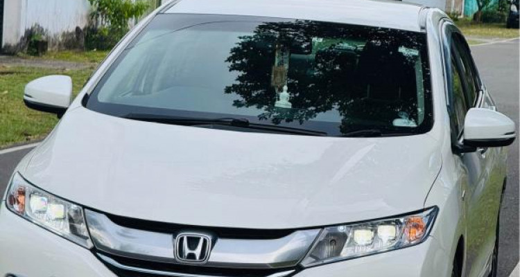 HONDA GRACE 2017