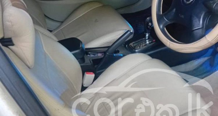 NISSAN PRIMERA 2001