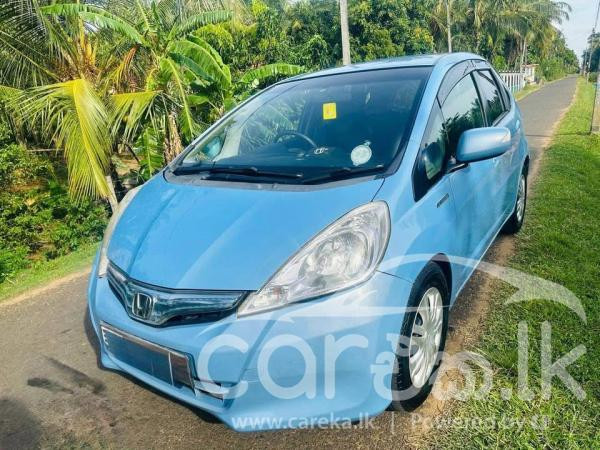 HONDA FIT GP1 2013