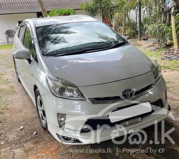 TOYOTA PRIUS 2013