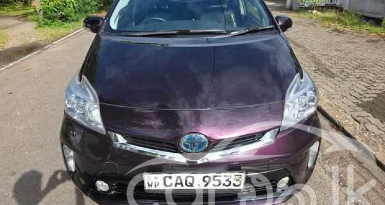 TOYOTA PRIUS 2015