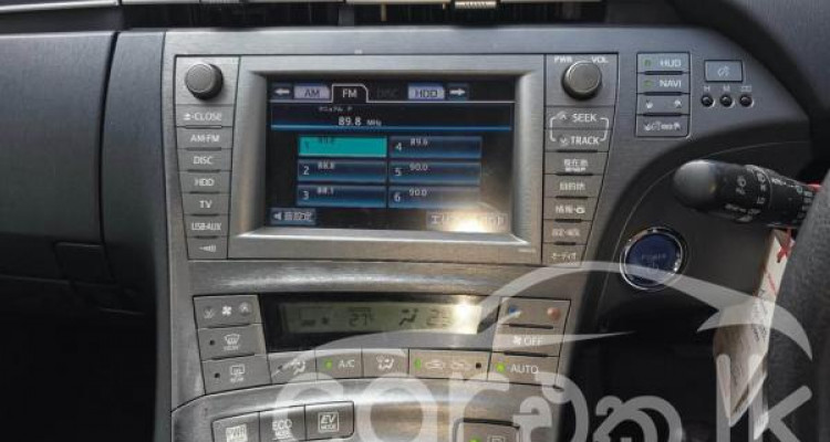 TOYOTA PRIUS 2015