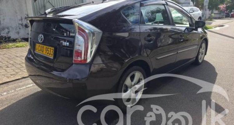 TOYOTA PRIUS 2015