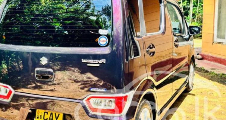 SUZUKI WAGON R PREMIUM 2018