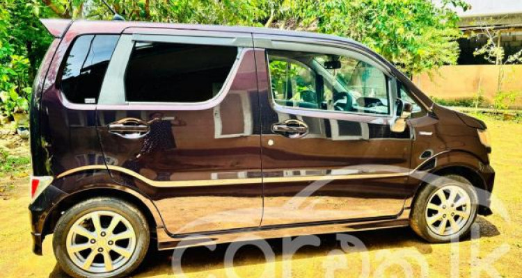 SUZUKI WAGON R PREMIUM 2018