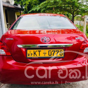 TOYOTA YARIS 2012