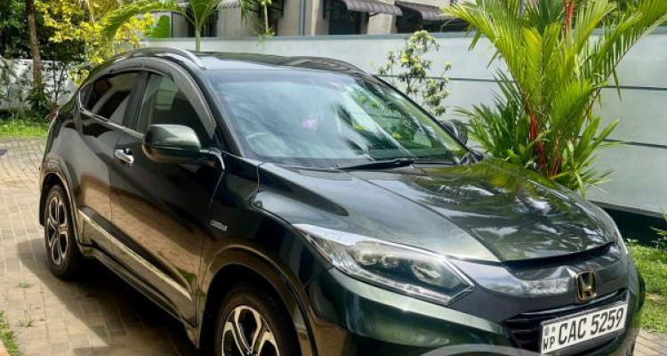HONDA VEZEL 2014