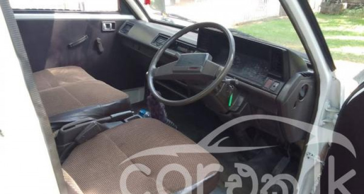 NISSAN VANETTE 1992