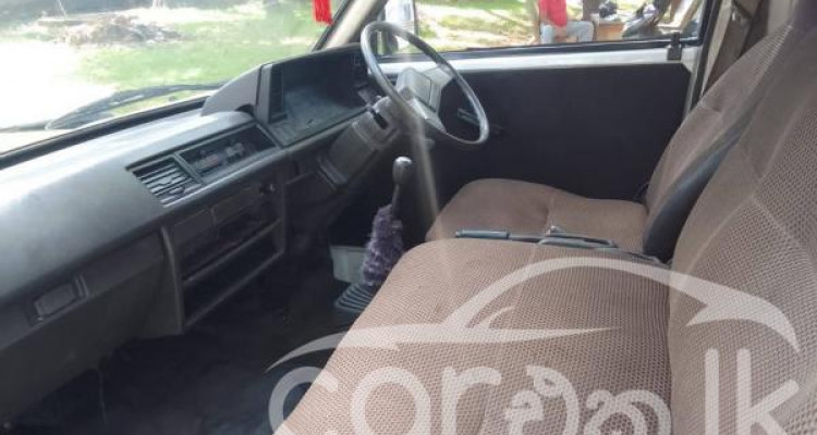 NISSAN VANETTE 1992