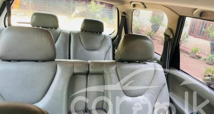 MITSUBISHI GRANDIS 2000
