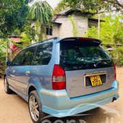 MITSUBISHI GRANDIS 2000
