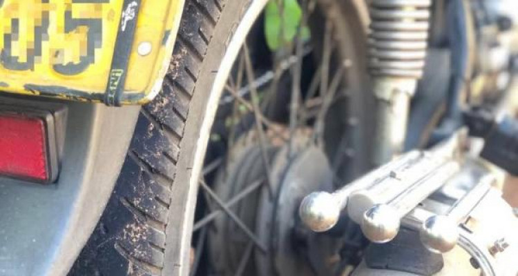 BAJAJ BOXER 2004