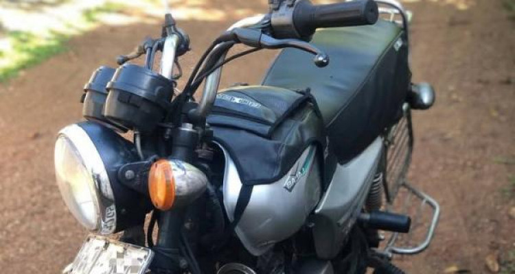 BAJAJ BOXER 2004