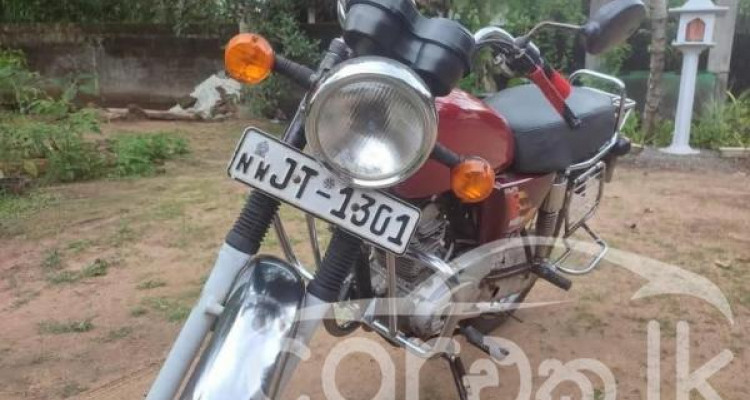 BAJAJ BOXER 2004