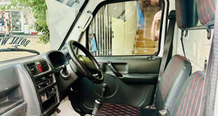 SUZUKI DA63 2004