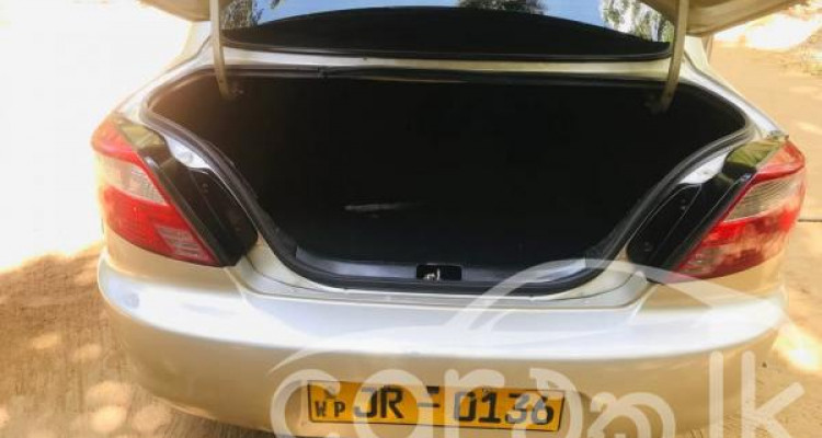 KIA RIO 2002