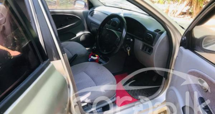 KIA RIO 2002