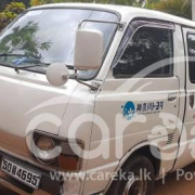 TOYOTA LH30 1982