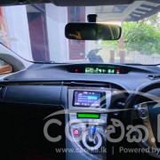 TOYOTA PRIUS 2014