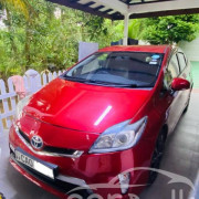 TOYOTA PRIUS 2014