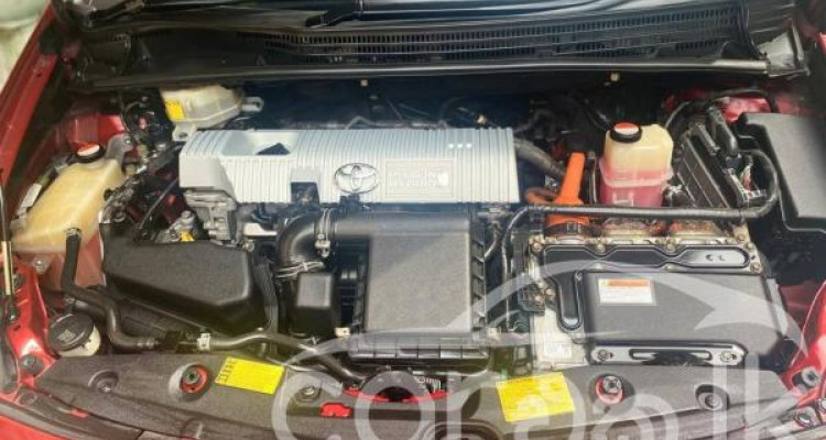 TOYOTA PRIUS 2014