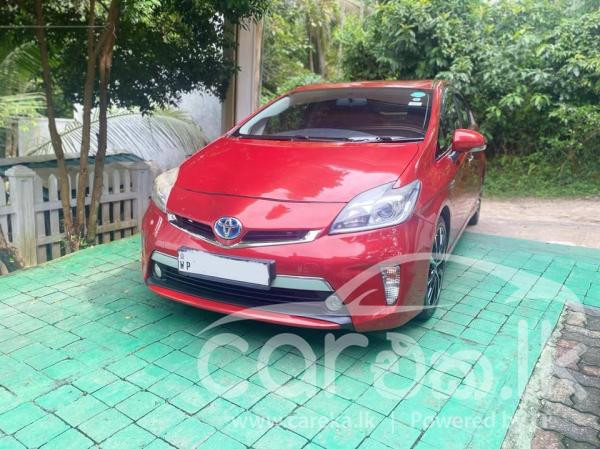 TOYOTA PRIUS 2014