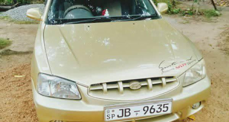 HYUNDAI ACCENT 2001