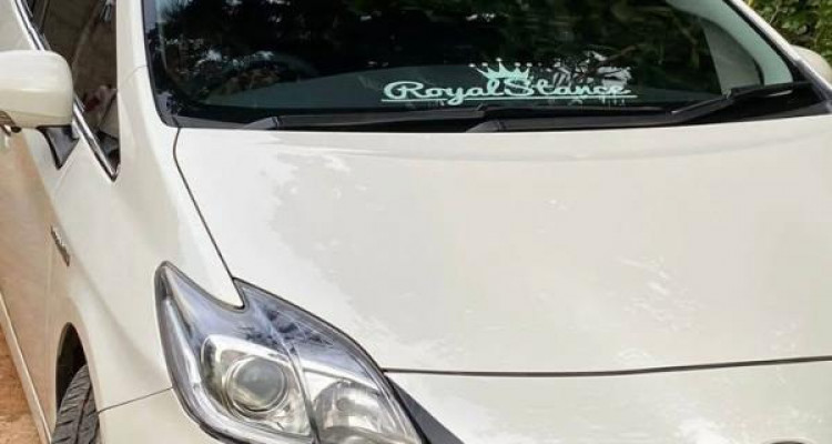 TOYOTA PRIUS 2012