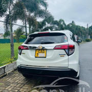 HONDA VEZEL 2014