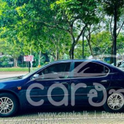 NISSAN CEFIRO 2000