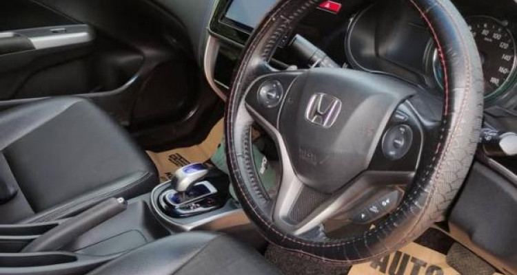 HONDA GRACE 2016