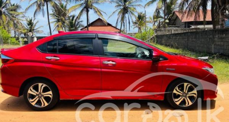 HONDA GRACE 2016