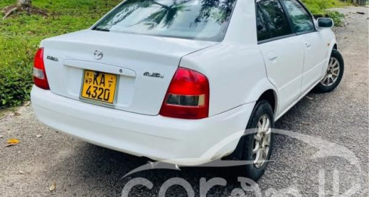 MAZDA FAMILIA 2002