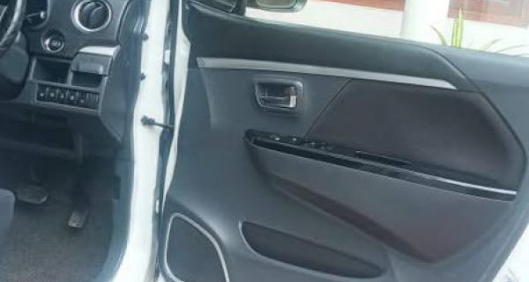 SUZUKI WAGON R STINGRAY 2015