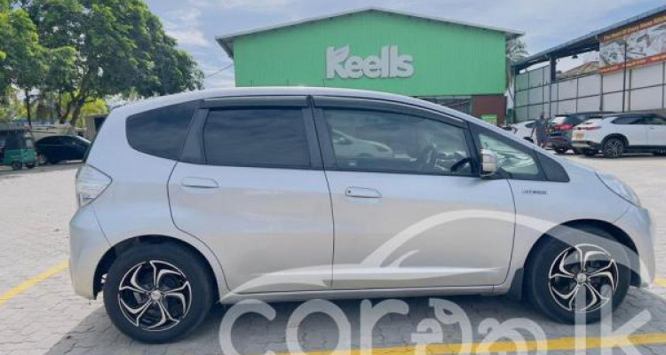 HONDA FIT GP1 2012