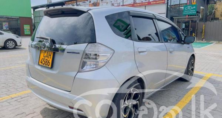 HONDA FIT GP1 2012
