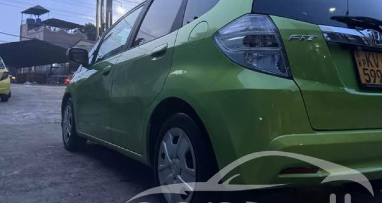 HONDA FIT GP1 2012