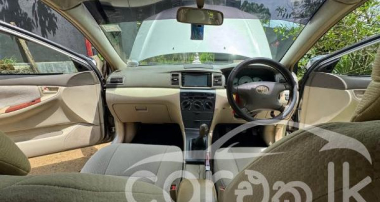 TOYOTA COROLLA 121 2002