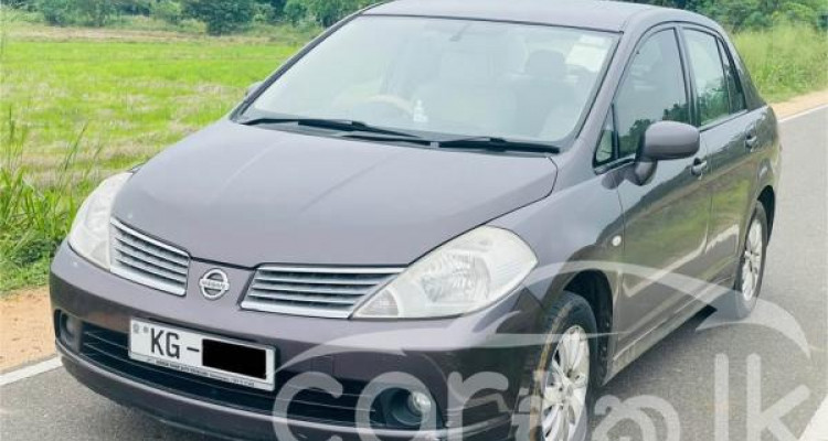 NISSAN TIIDA 2008