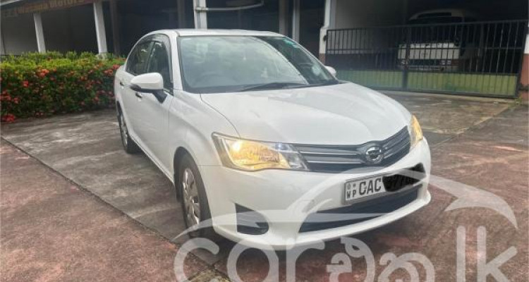 TOYOTA AXIO 2013