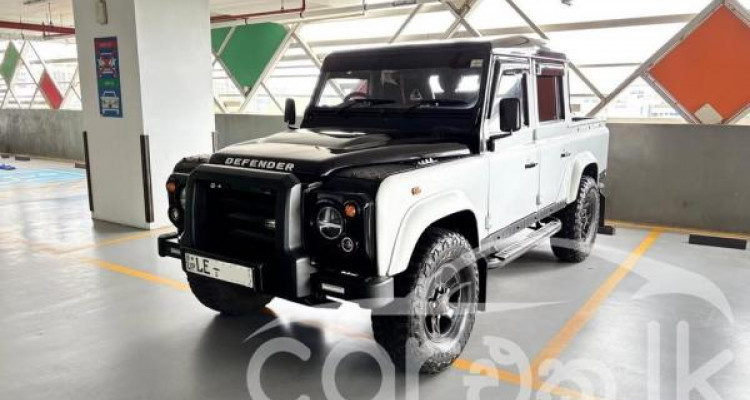 LAND ROVER DEFENDER 2003