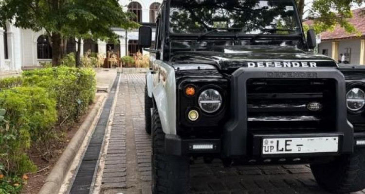 LAND ROVER DEFENDER 2003